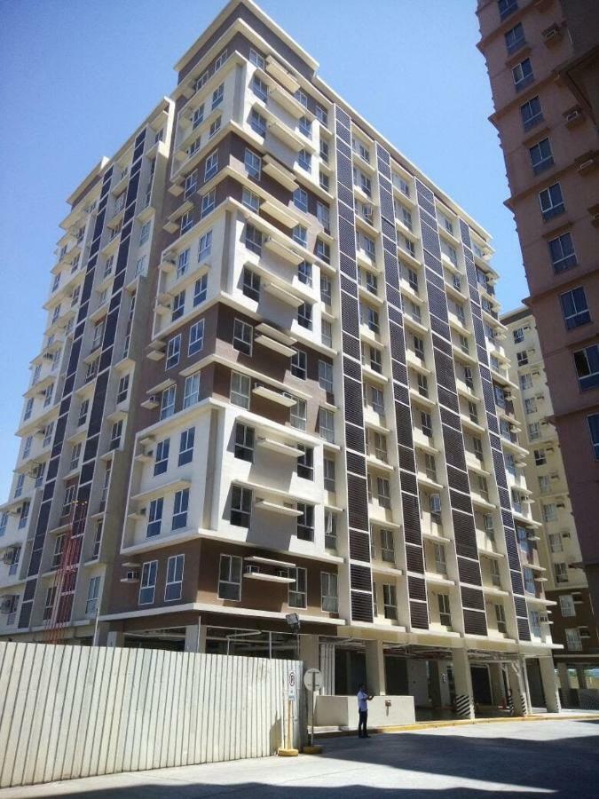 2Br Avida Tower Near Naia Airport Apartment Манила Екстериор снимка
